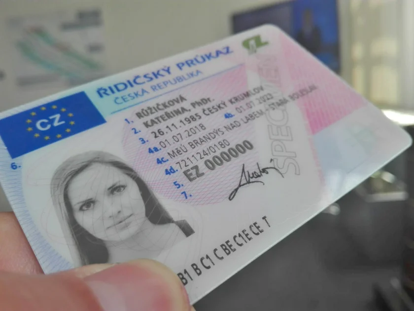 Buy a Fully featured and registered Czech driving license